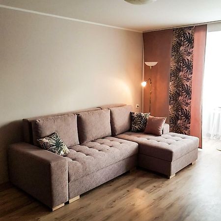 B-Est Lillekuela Apartment Tallinn Ngoại thất bức ảnh